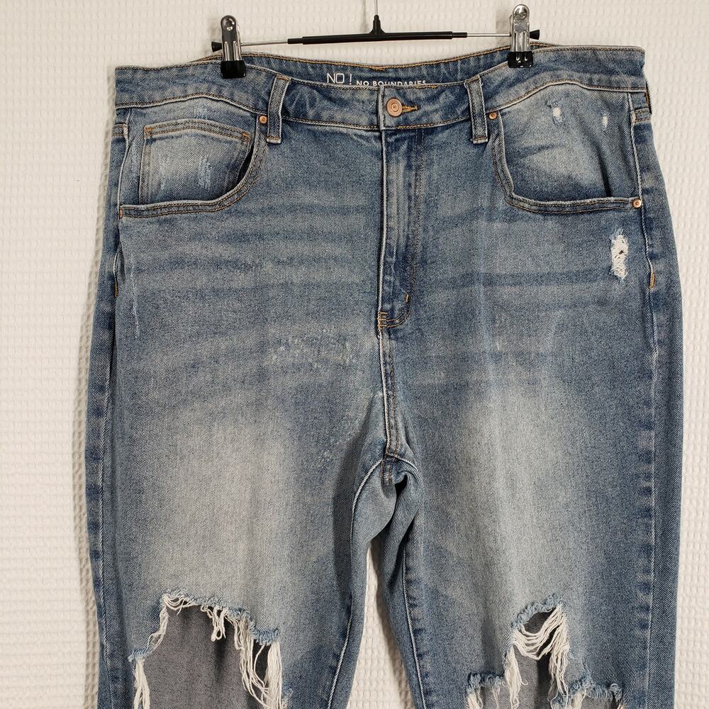 No Boundaries Jeans Womens 21 Blue Medium Wash Distressed Thrashed High Rise - Picture 4 of 16